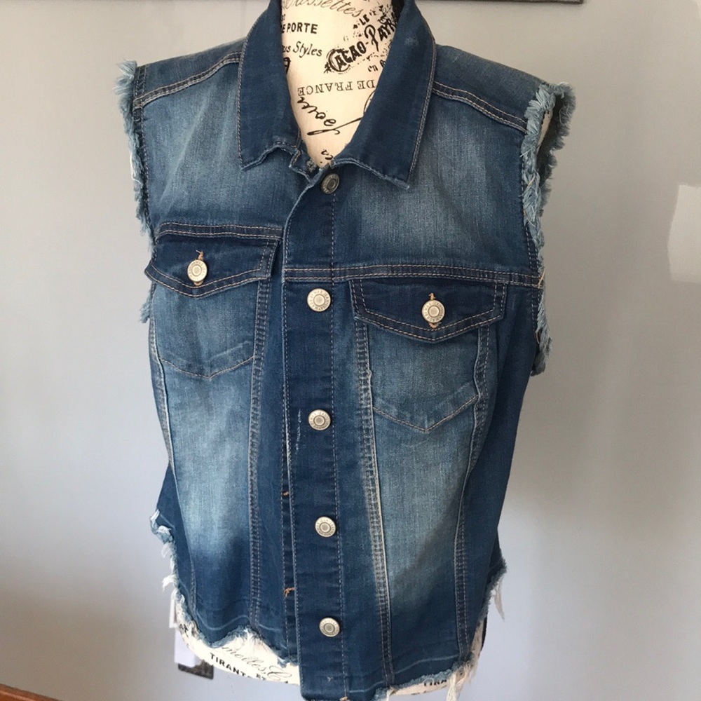 Jean Vest🌻
